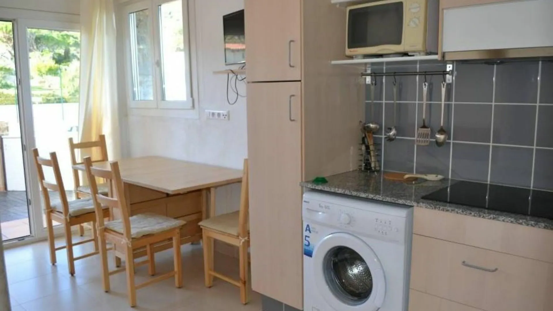 Apartment In Llanca, Girona 103544 By Mo Rentals ספרד